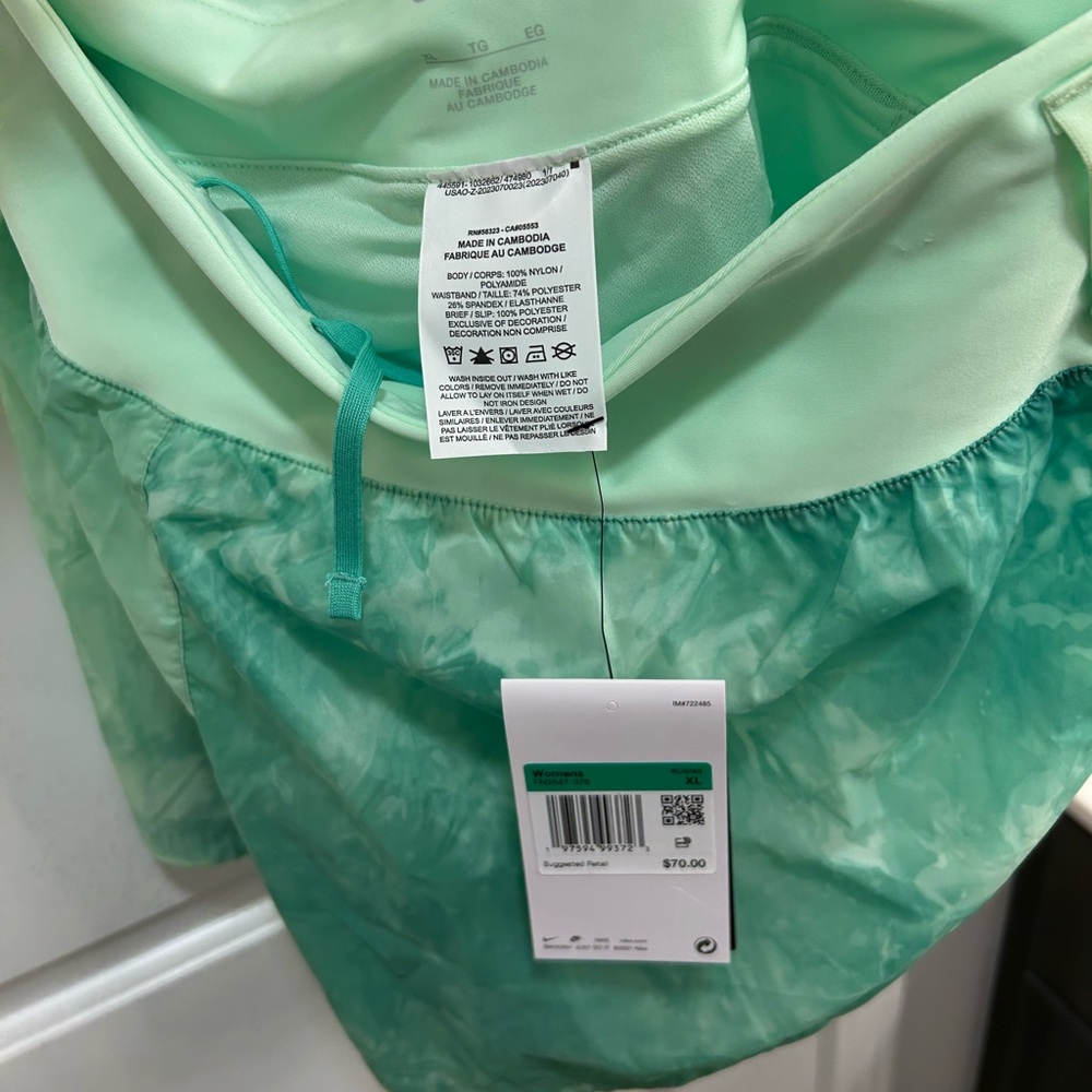 Nike Women's Trail Repel Running Shorts - Picture 4 of 4